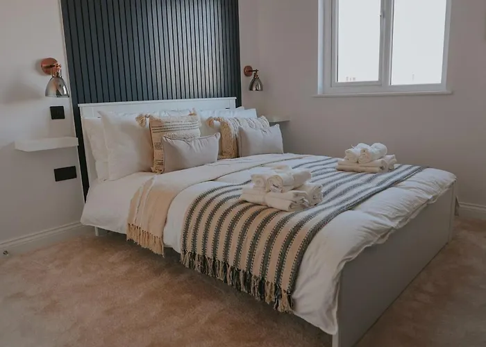 Spacious Second Floor Apartment, Fourth Avenue Lejlighed York